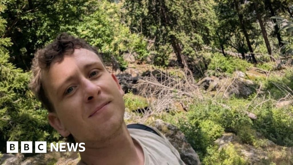 Hull man goes missing during solo hike in Italy