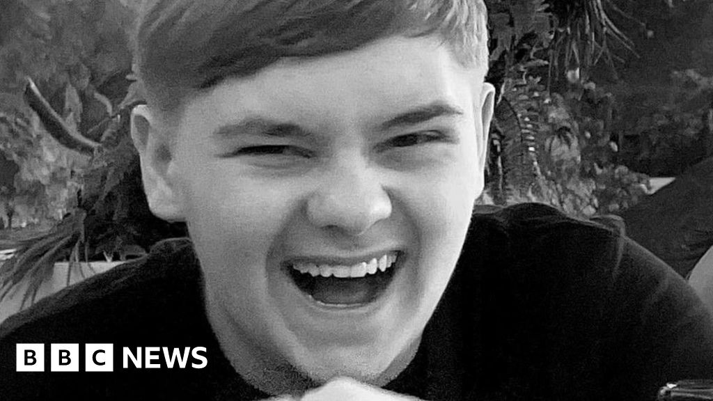 Harvey Willgoose: Teacher "sprinted" to fatal school stabbing