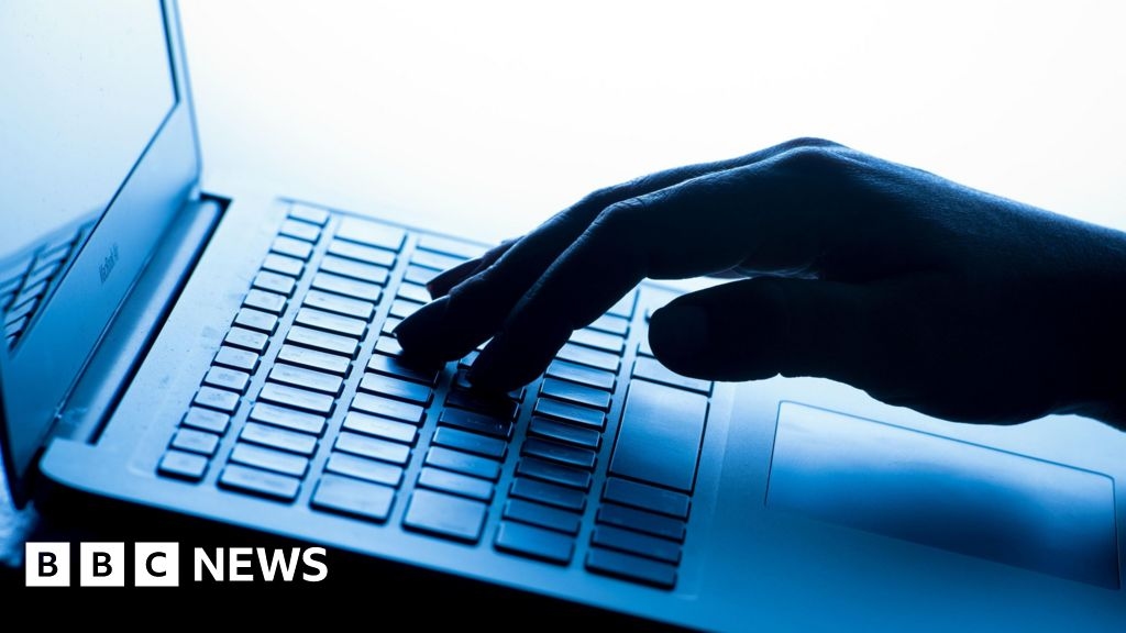 Government warning over Revenue Service scam emails