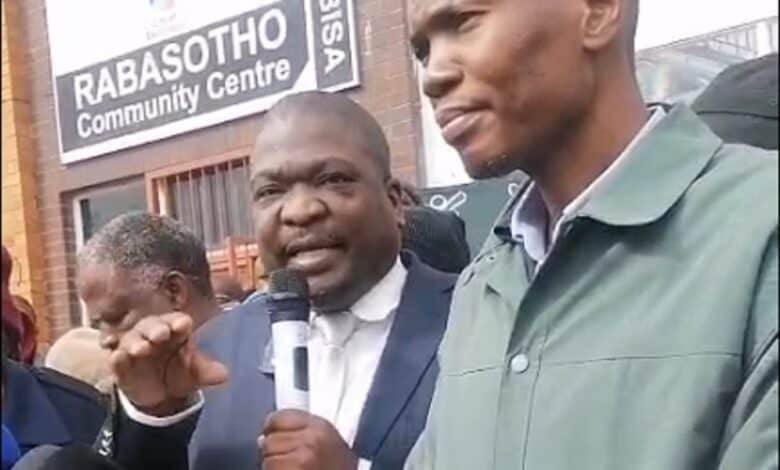 Video: Mayor suspends R126 electricity charge amid Thembisa protests