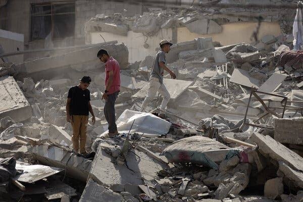 Israel escalates Gaza offensive as casualties rise, ceasefire prospects dim
