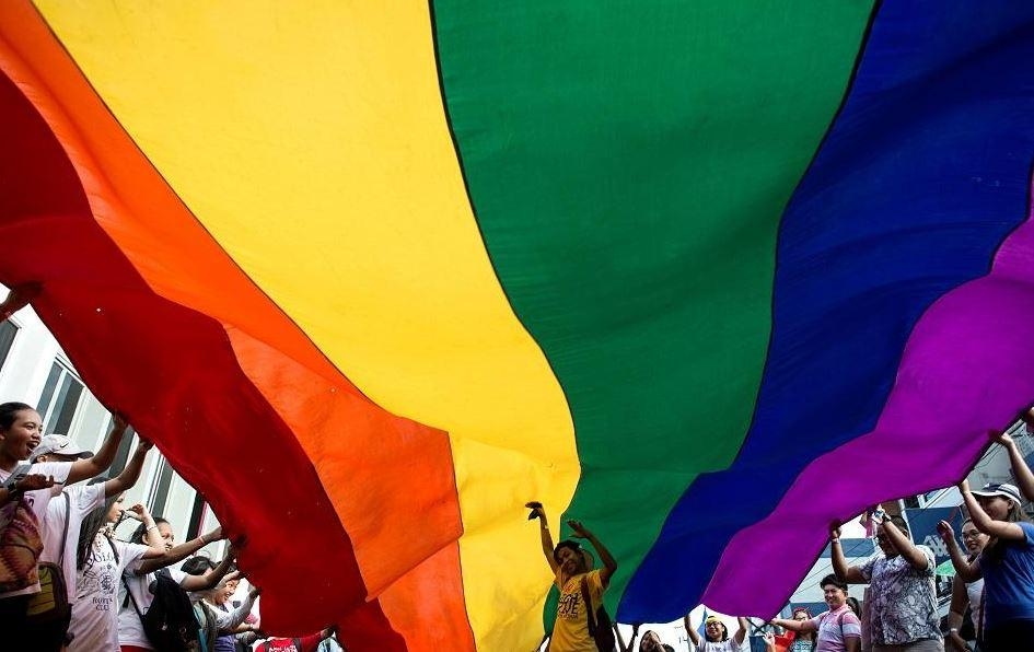 Risa Hontiveros files SOGIE equality bill anew