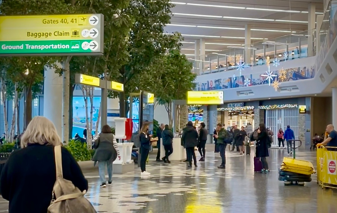 US Homeland Security ends shoes-off policy in airports