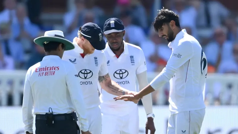 Injury blow forces England bowler off the field at Lord's  ICC World Test Championship