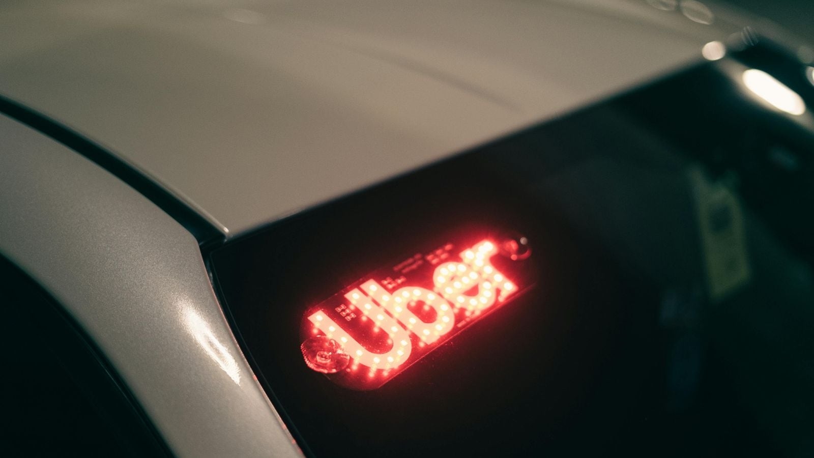 Uber to invest $300 million in EV maker Lucid as part of robotaxi deal