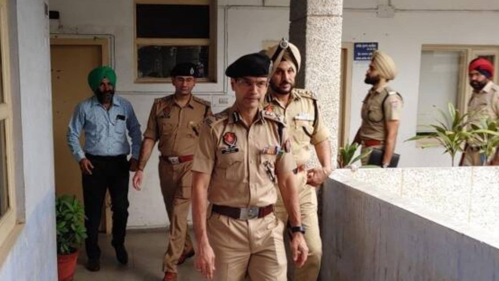 Three arrested for ATM break-in attempts to pay off Rs 15 lakh online gaming debt: Vadodara DCB
