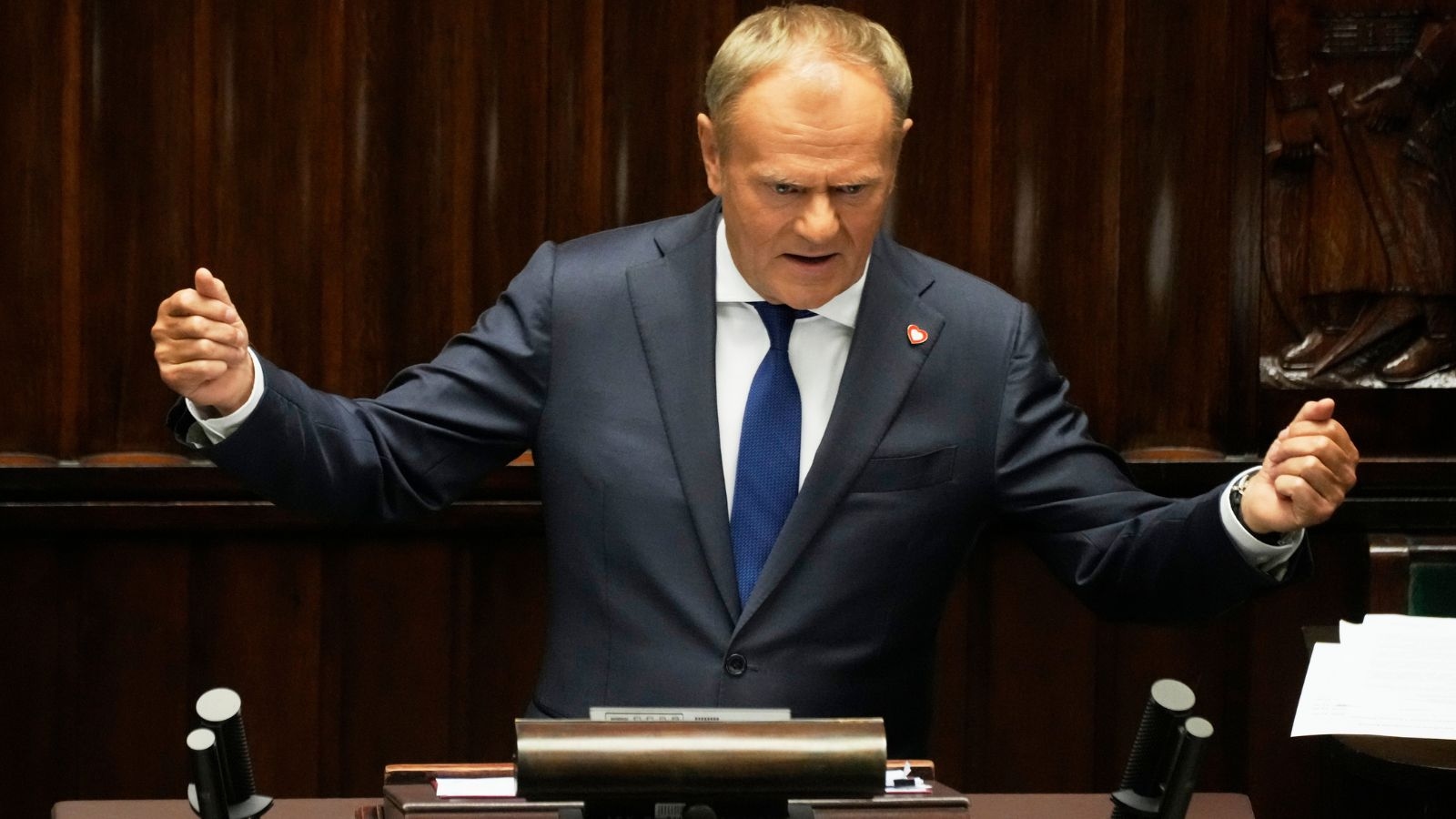 Poland readies ‘how to' guide to coping in case of war, natural disaster