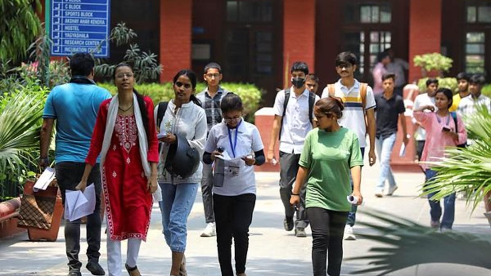 DU panel's decision to drop proposed PG papers on Islam, Pakistan, China sparks row