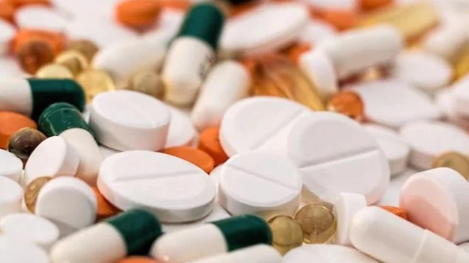 Delhi drugs control department cracks down on sale of fake cholesterol medicines