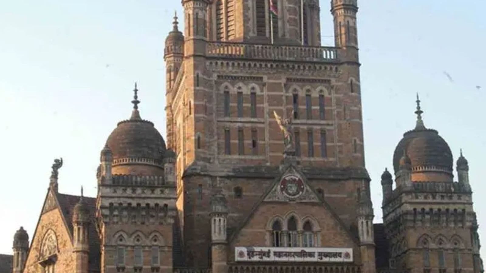 Project for pedestrians at Colaba 40% complete, to be ready by December