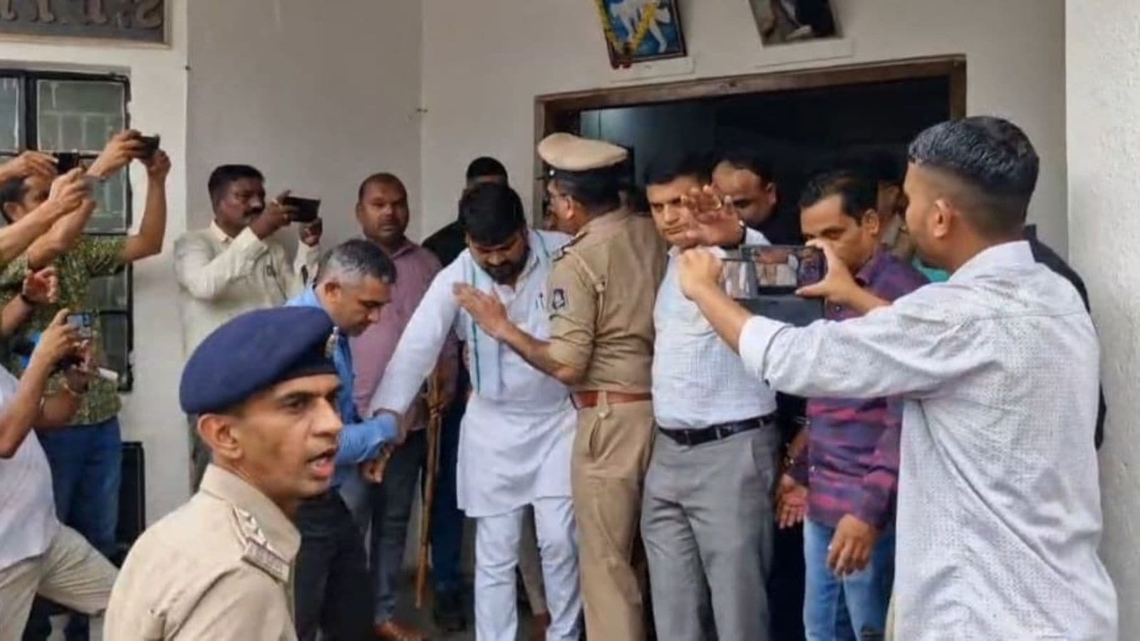 Chaitar Vasava arrest: Congress MLA Anant Patel backs AAP leader, calls for ‘united protest' by tribal communities