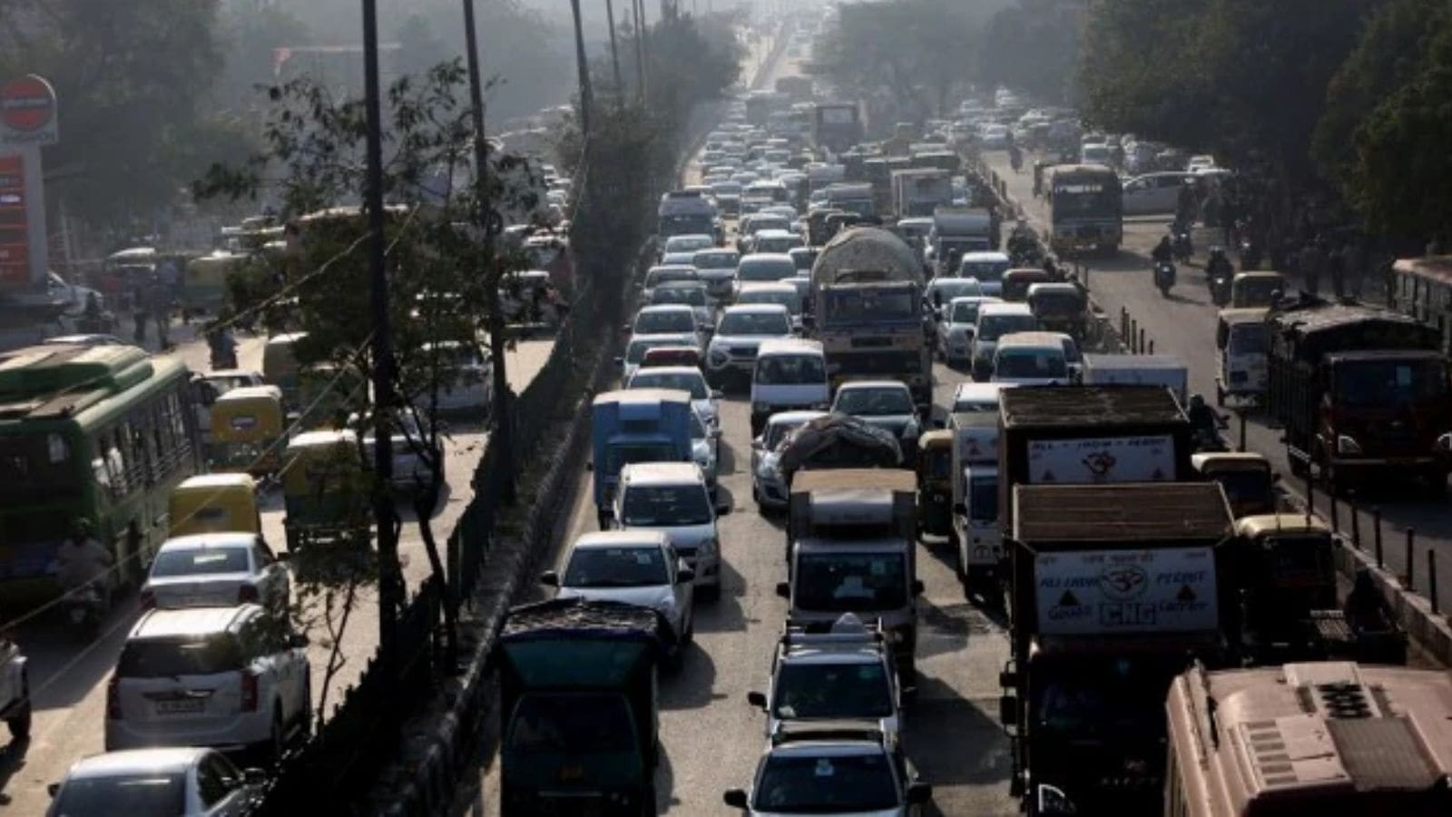 Two-half flyovers, signal-free travel to airport: Delhi govt seeks funds from Centre to decongest Outer Ring Road stretch