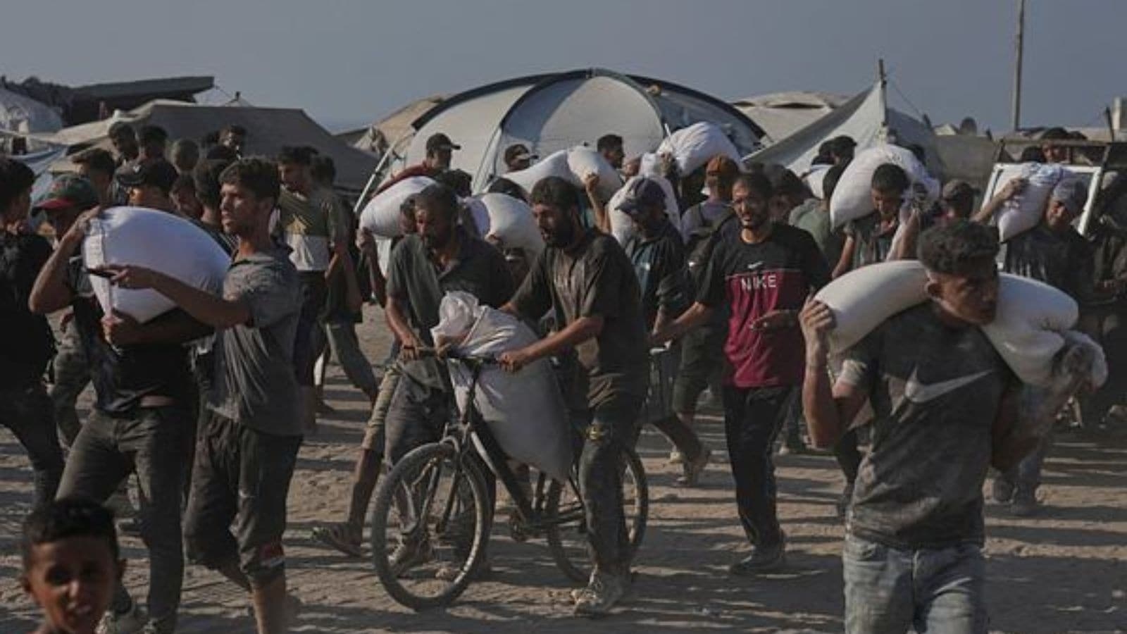 Israel resumes airdrop aid to Gaza, military says