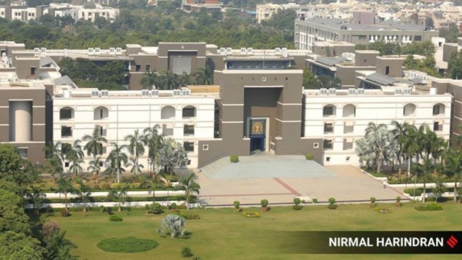Gujarat High Court directs man seen on toilet seat during virtual hearing to pay fine of Rs 1 lakh