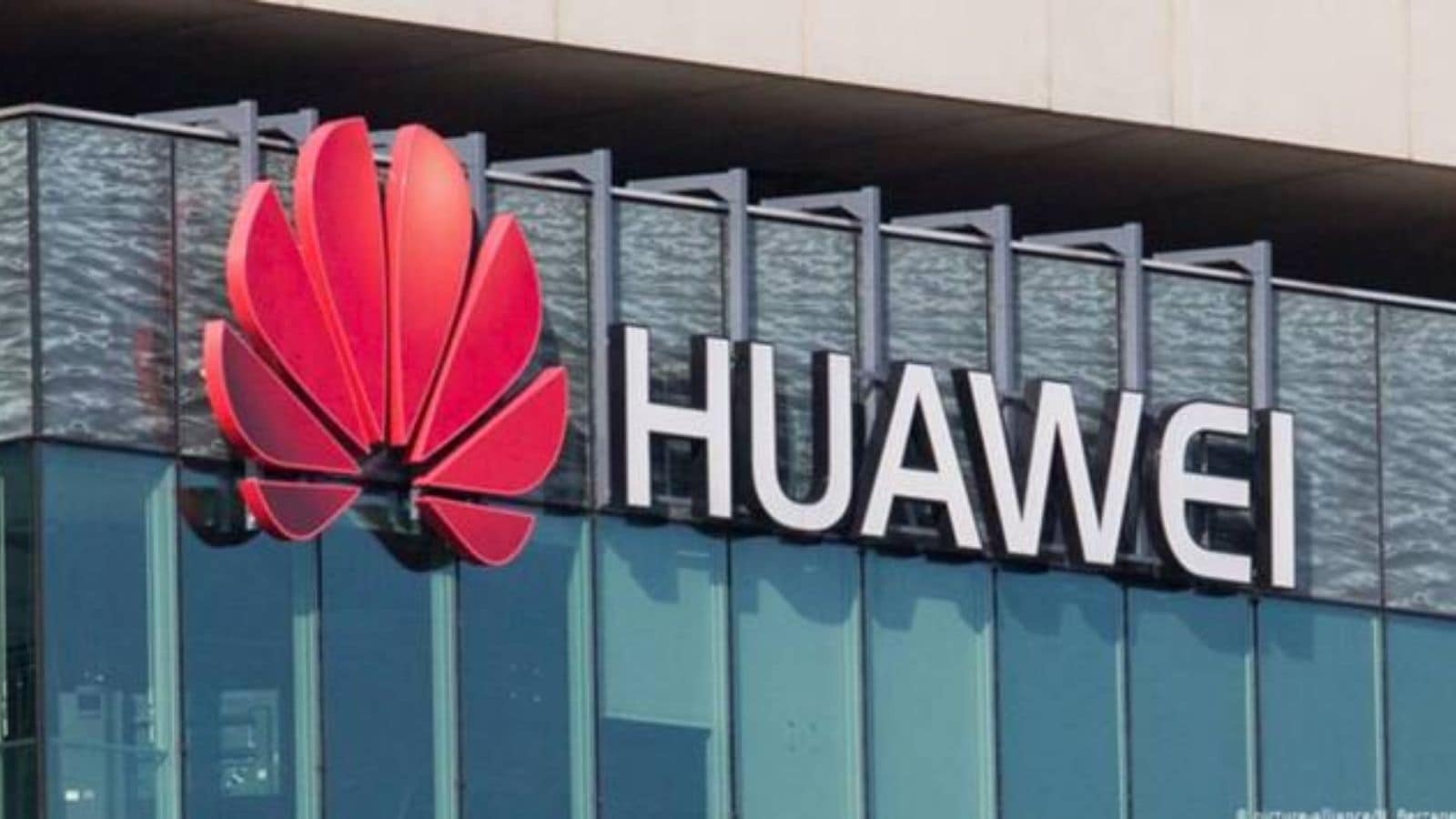 Huawei's AI lab denies that one of its Pangu models copied Alibaba's Qwen