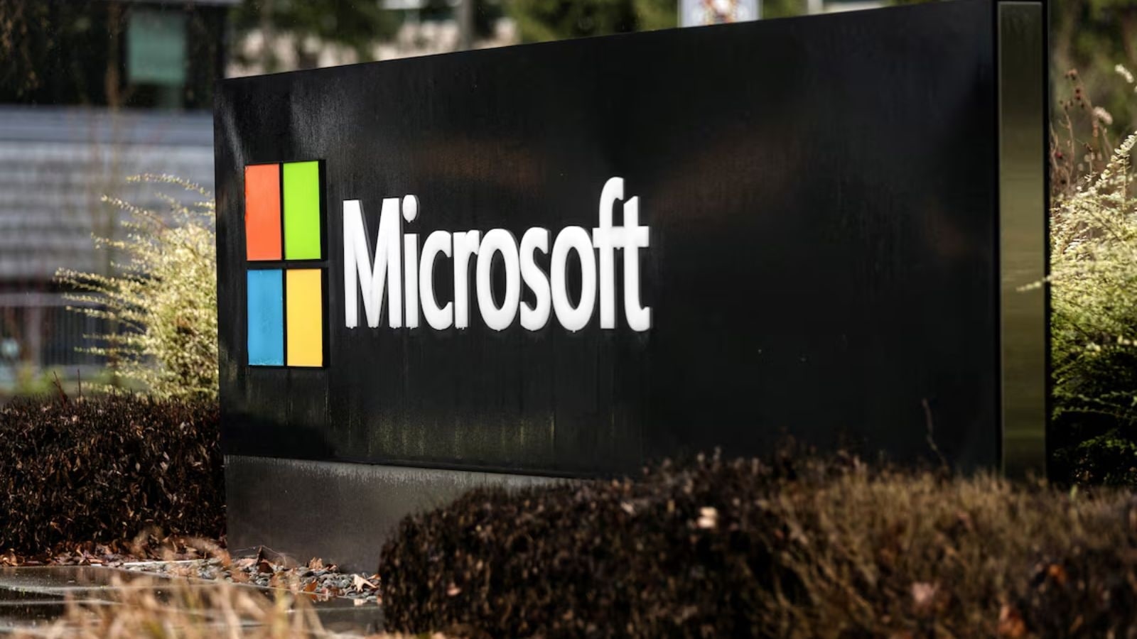 Microsoft knew of SharePoint security flaw but failed to effectively patch it, timeline shows
