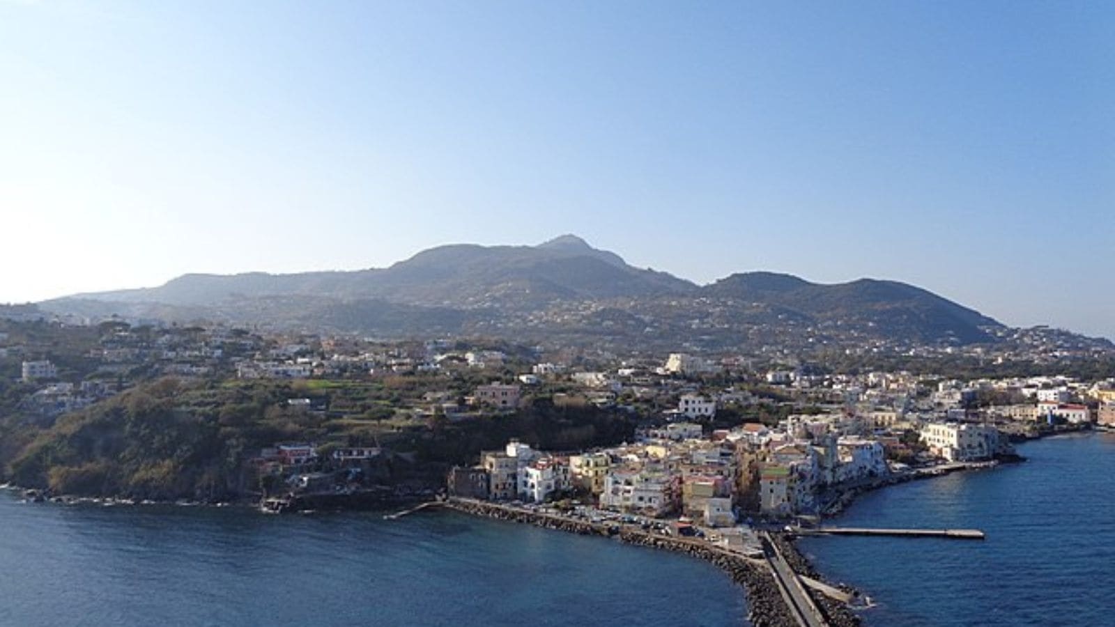 Italy's sunken Roman city rises again from sea; visitors to explore via glass-bottomed boats, snorkelling