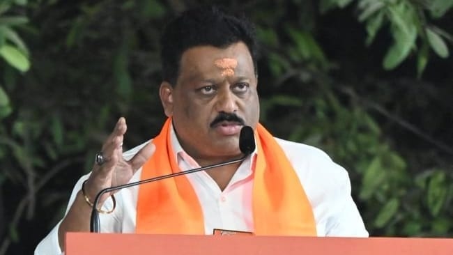 Meet the latest MNS leaders enforcing Marathi one slap at a time