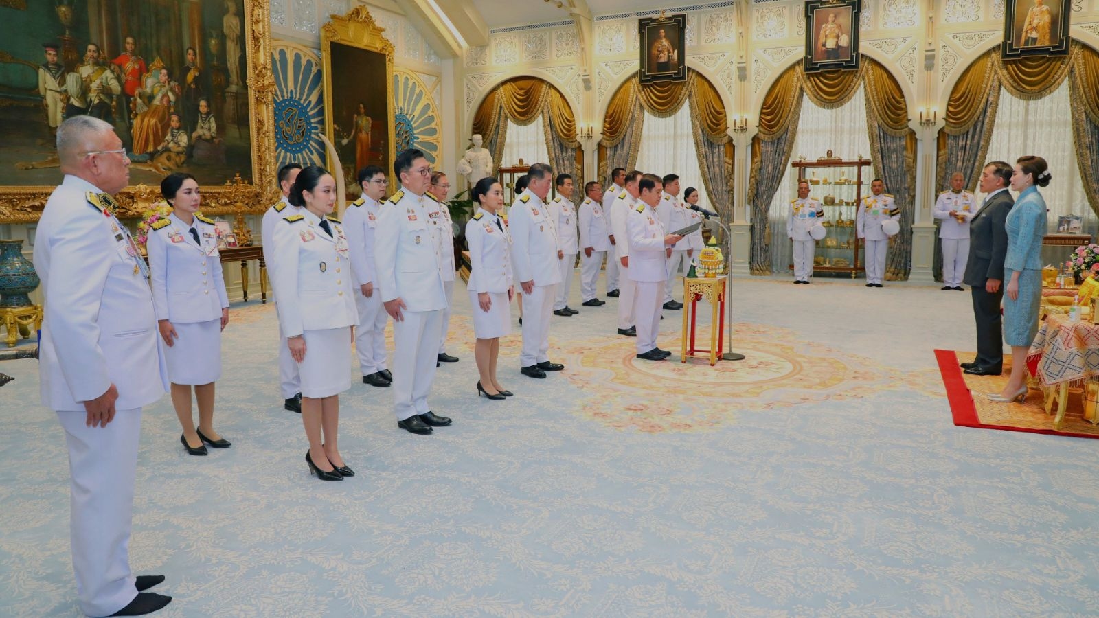 Thailand swears in new Cabinet including suspended prime minister