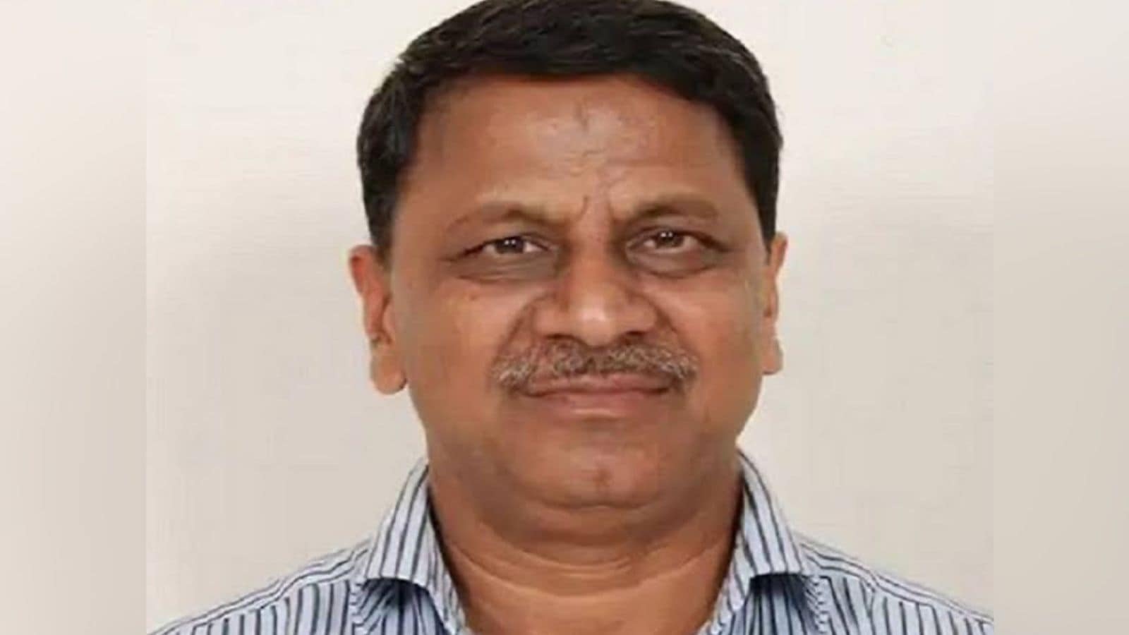 Bank balance of Rs. 14.06 crore, 2 houses, 7 apartments: ED attaches retired Haryana IAS officers' assets
