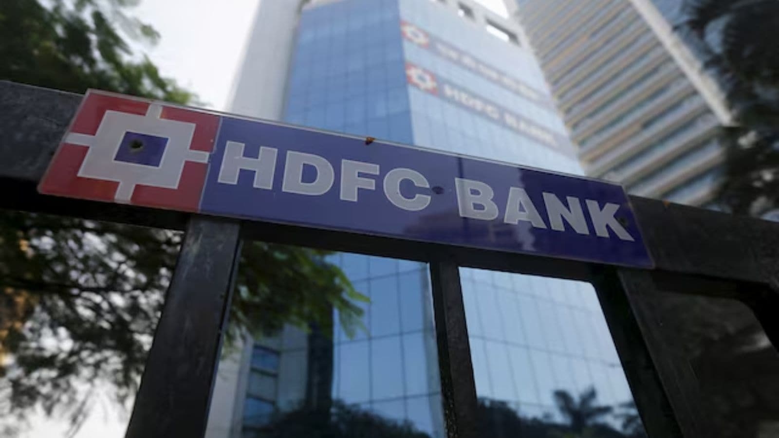 HDFC Bank Q1 results: Net profit rises over 12%; board clears 1:1 bonus issue, special dividend