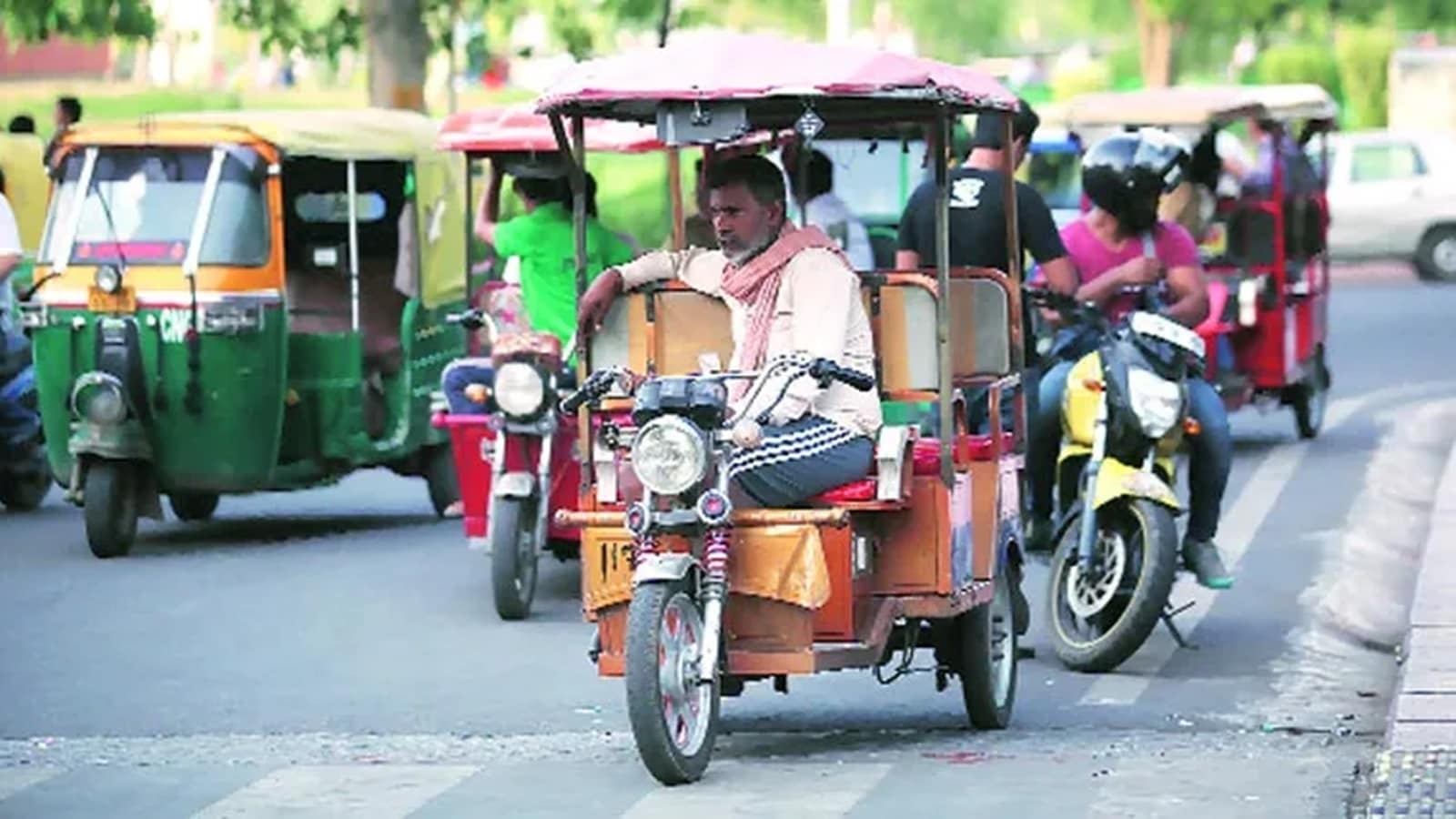 Centre moots ‘AVAS' sound alerts for e-vehicles when they move below 20kmph