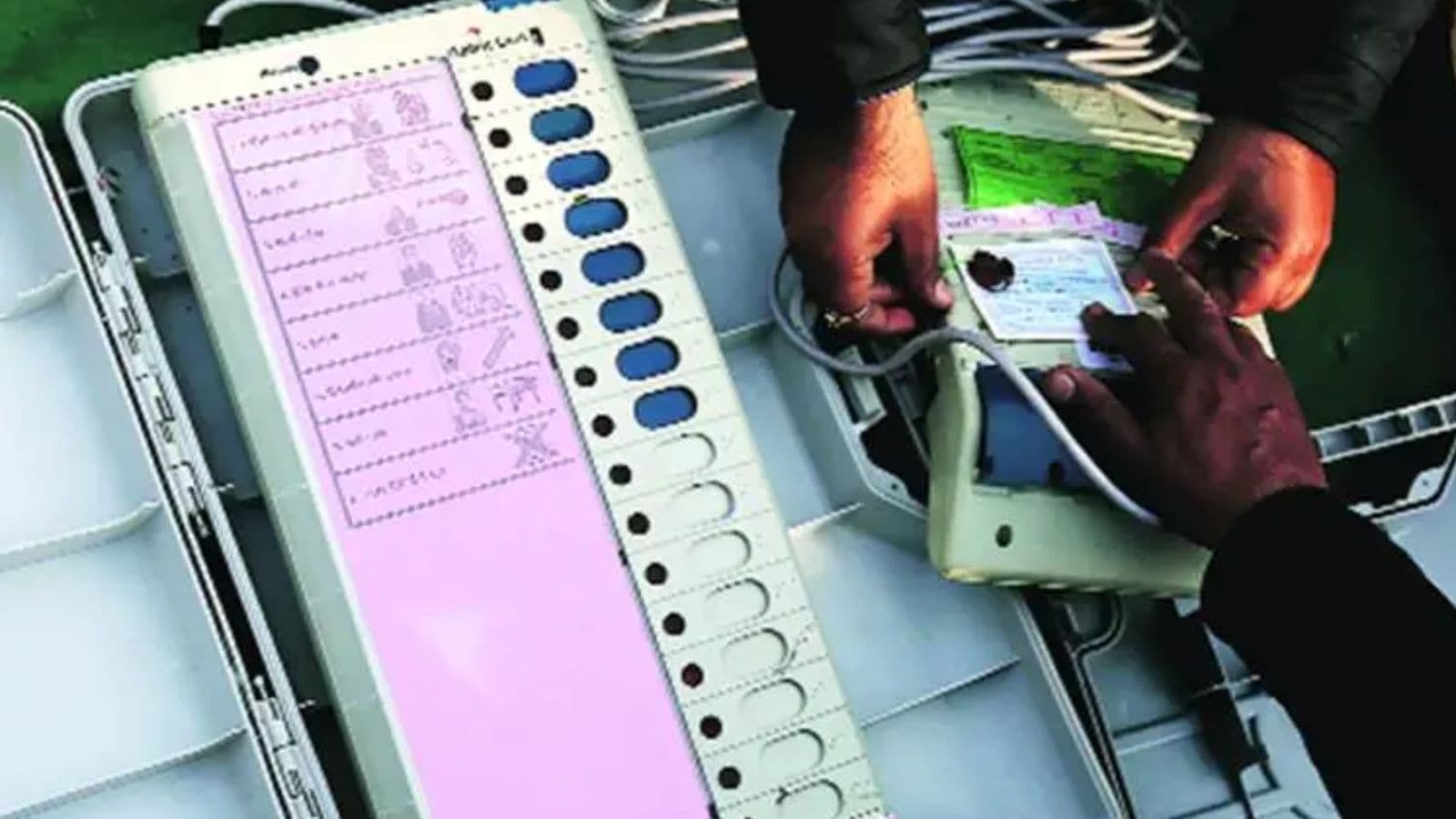 Pune: Poll officer says EVM inspection, verification done; Dodke claims demand not met