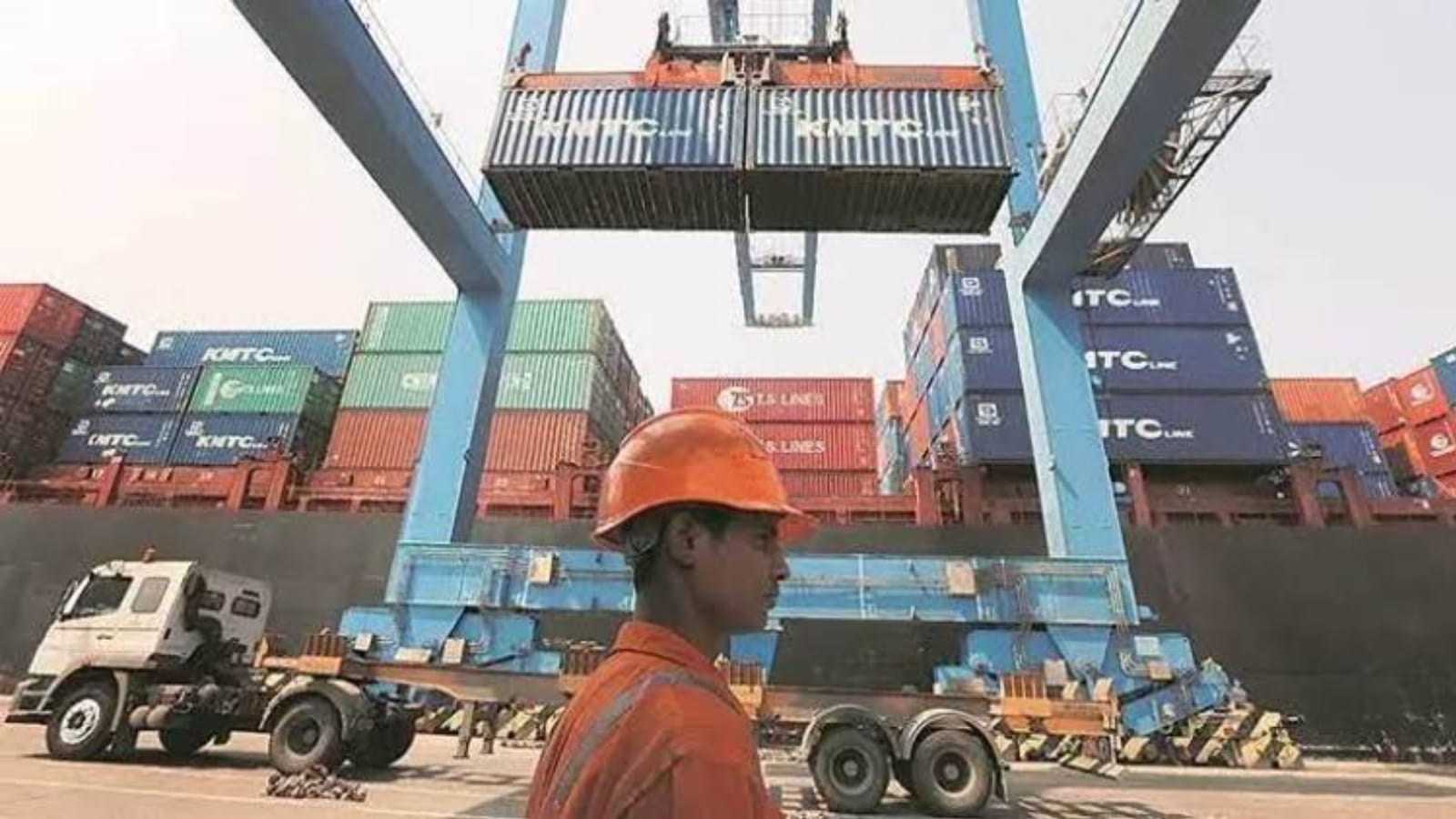 India-UK FTA: Import of Britain-made luxury cars to get cheaper
