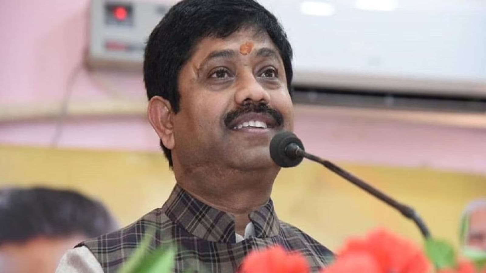UP Industrial Development Minister Nand Gopal Gupta asks Noida officials to make allotted land units operational immediately