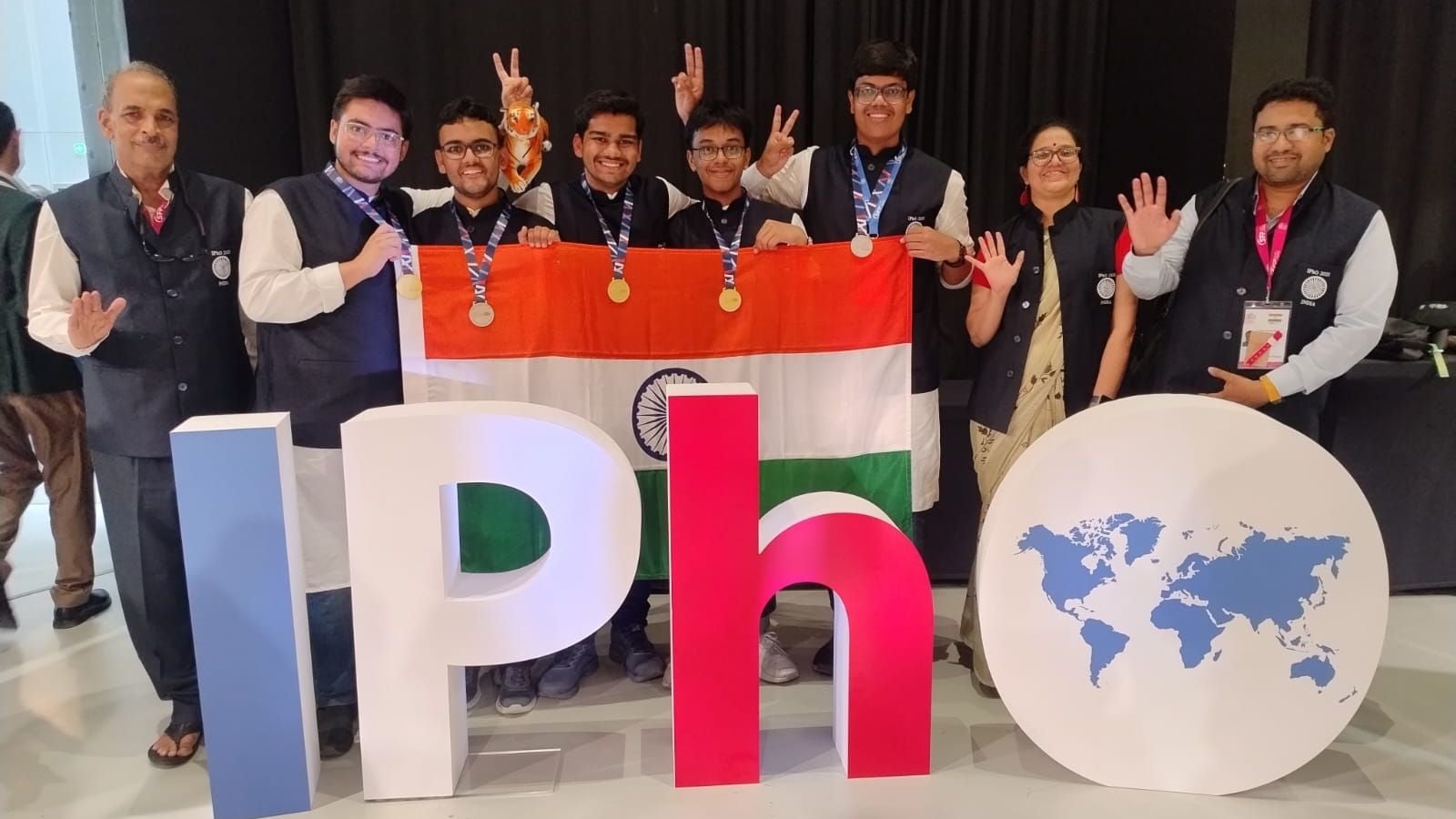 India wins 3 gold, 2 silver medals at 55th International Physics Olympiad