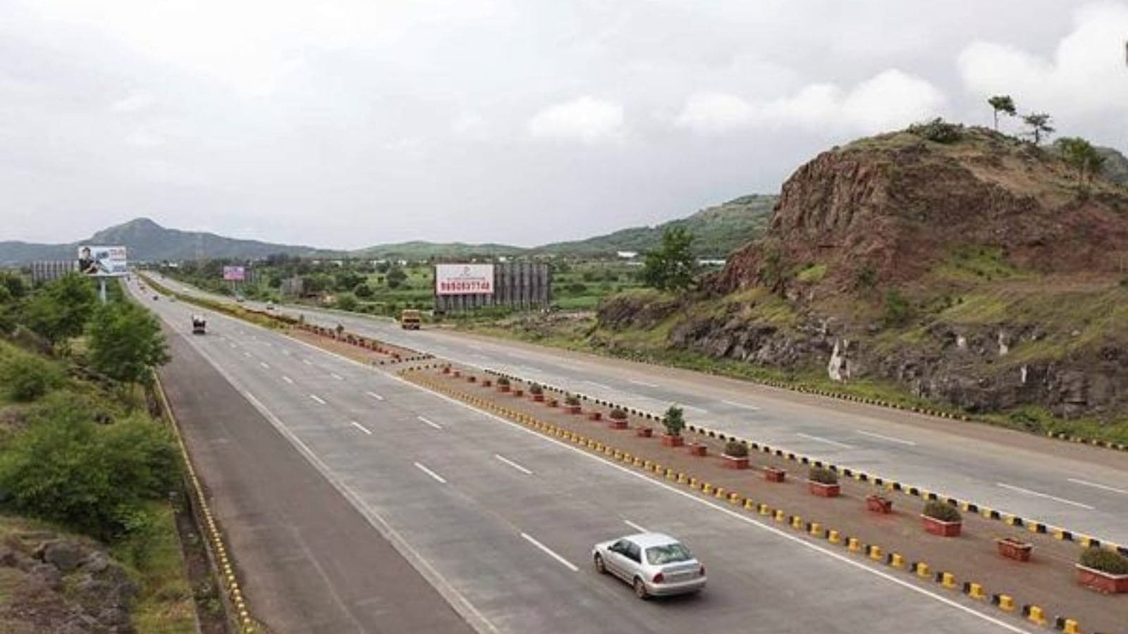 CAG slams toll waiver on Mumbai-Pune expressway during Covid-19 lockdown
