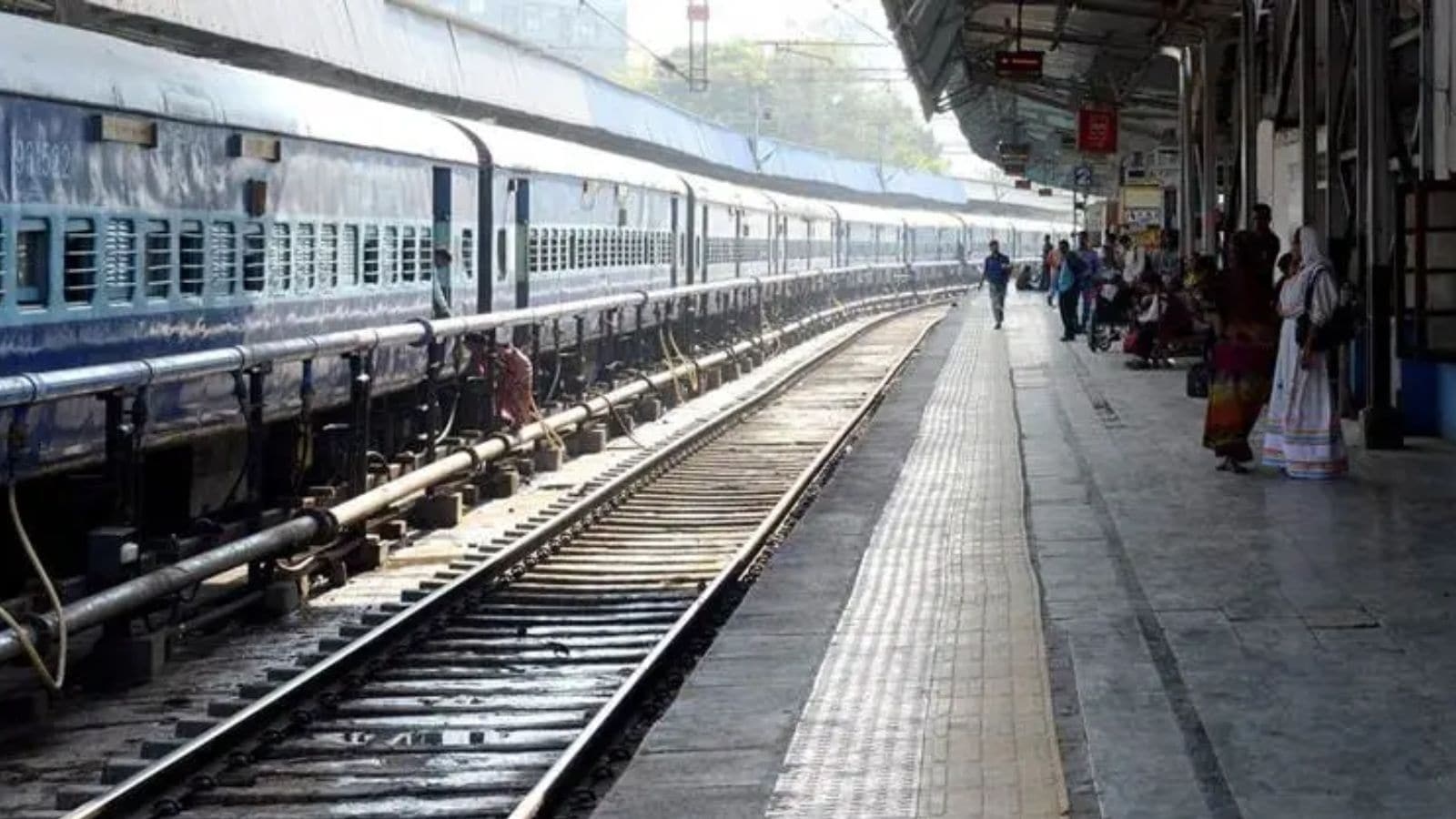 Station cleaning: Railway Board asks DRMs to identify 10 areas which need special attention