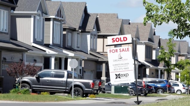 Home sales up in June, though fewer sales expected this year, says Canadian Real Estate Assoc.