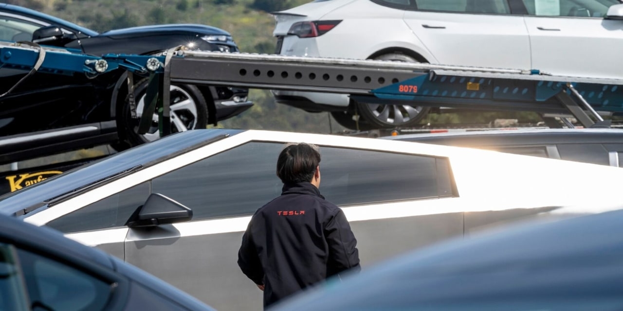 Alphabet and Tesla Earnings, Powell Speech and More: What to Watch This Week