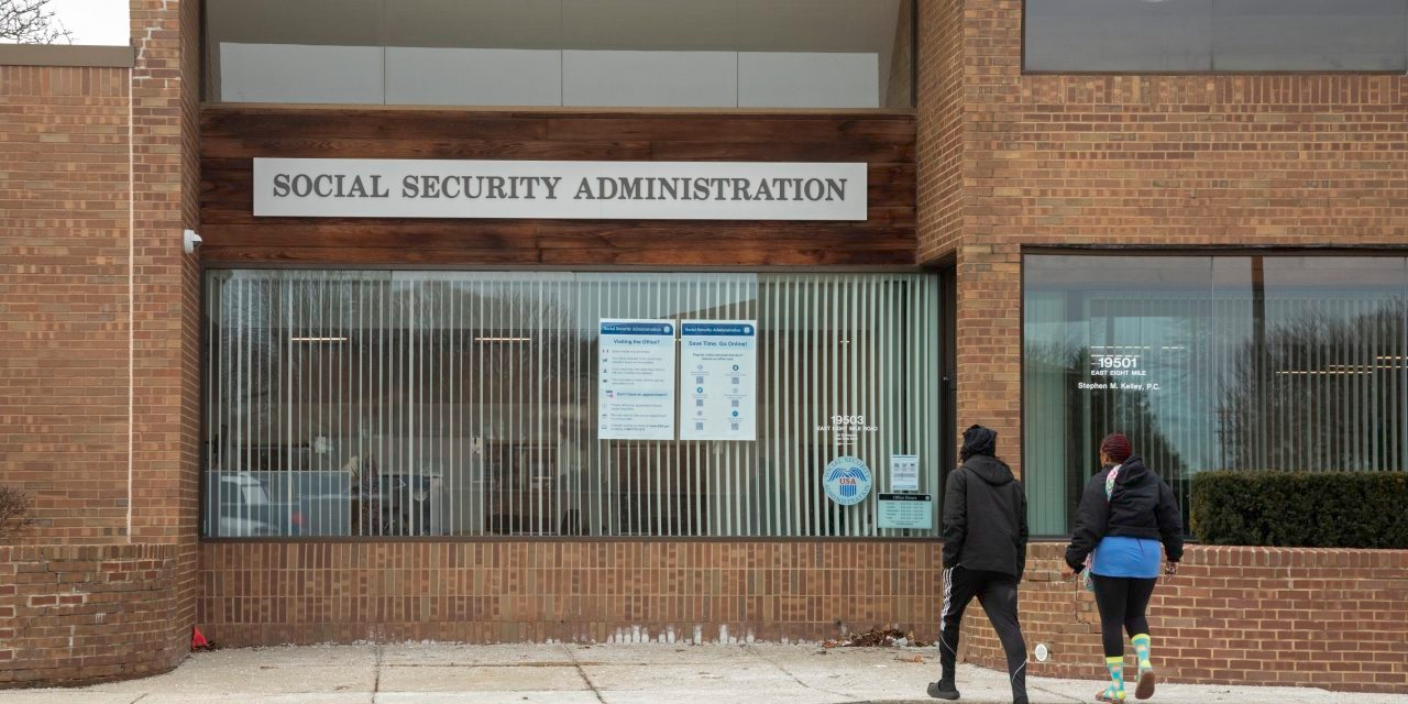 Former Social Security Official Pitched an Investment Strategy to Keep Fund Solvent. It Went Nowhere.