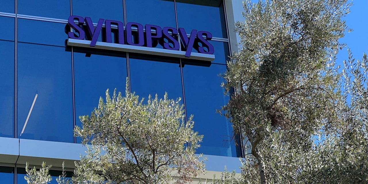 U.S. Eases Some Chip Software Curbs on China