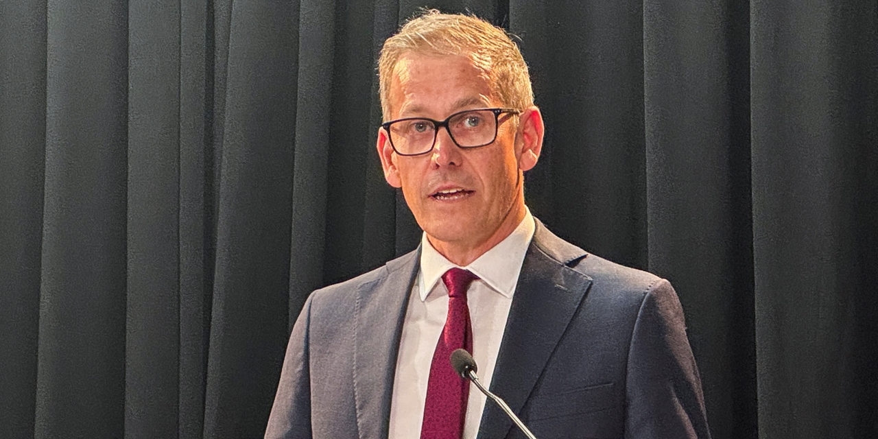 New Zealand's Central Bank Keeps Rates on Hold as Inflation Risks Simmer