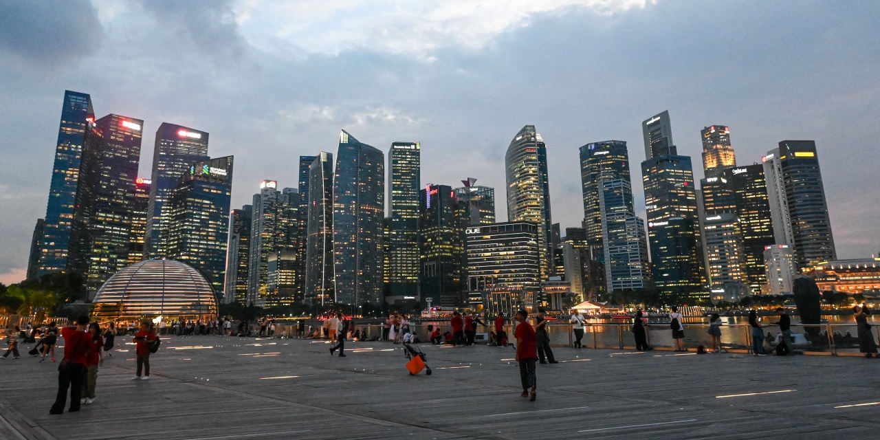 U.S. Private-Equity Firm I Squared Leads Race for KKR's Singapore Logistics Asset