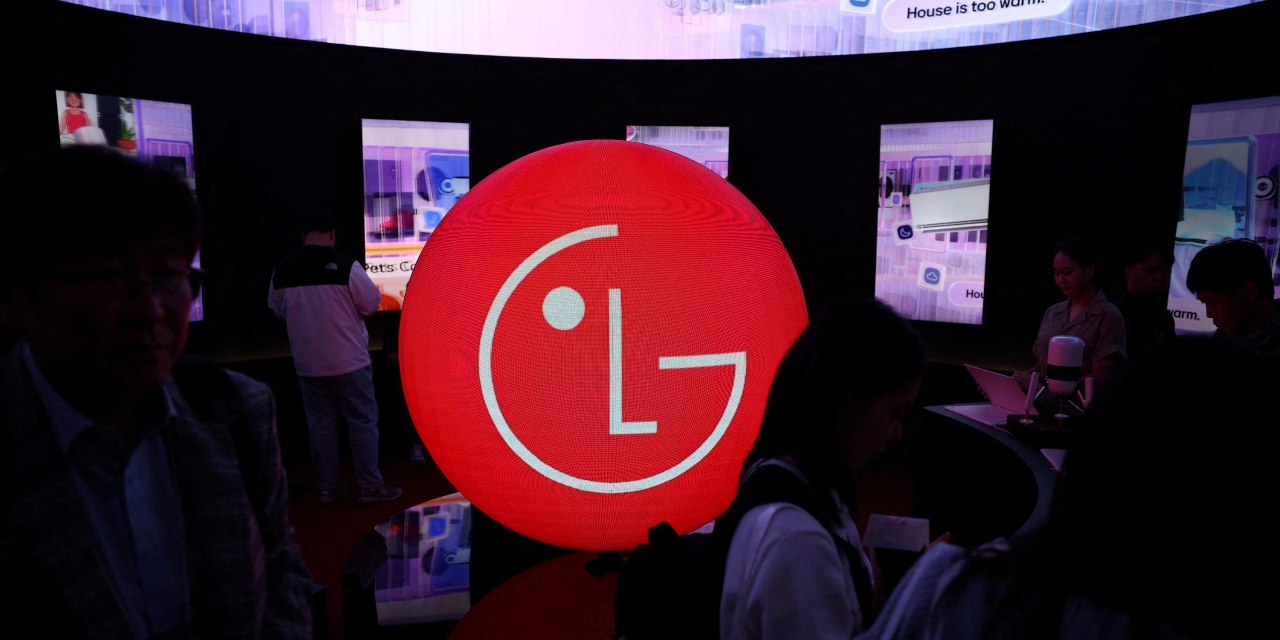 LG Electronics Expects Quarterly Operating Profit to Nearly Halve