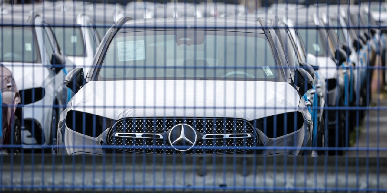 Mercedes-Benz Quarterly Vehicle Sales Hit by U.S. Tariffs