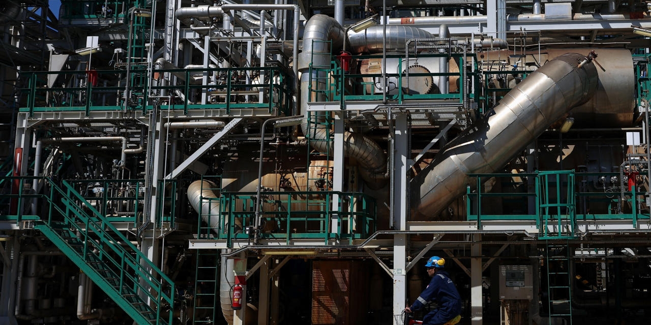 Galp Gets Offers for Mopane Discovery in Namibia