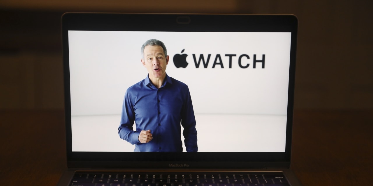 Apple's Operations Chief Jeff Williams to Exit This Month
