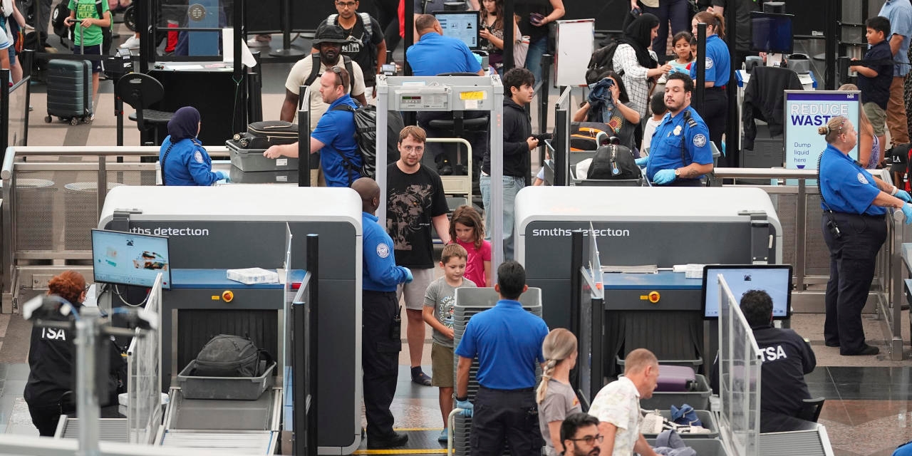 TSA to Allow Shoes to Stay On for Airport Security Screening