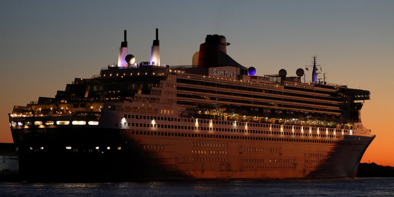 Carnival Raises Outlook as Results Beat Expectations