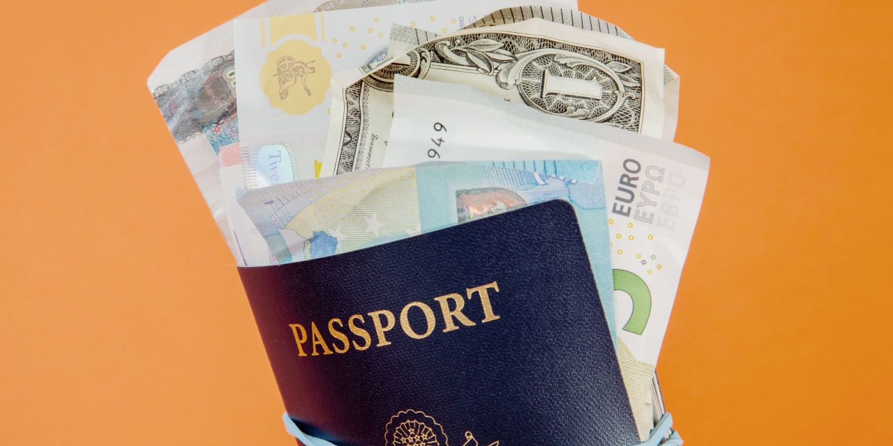 Plunging Dollar Leaves American Travelers With Less Buying Power This Summer