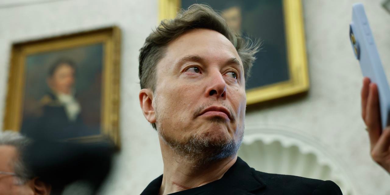 SpaceX to Invest $2 Billion Into Elon Musk's xAI