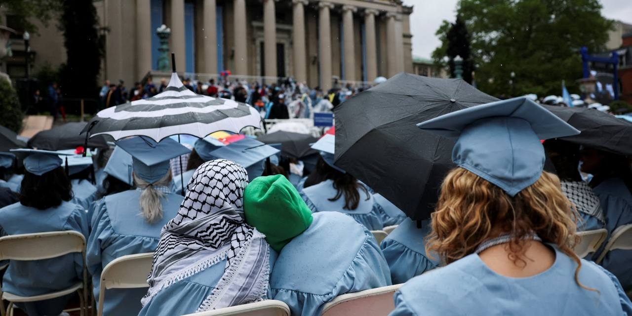 Student Visa Applicants Must Set Social-Media Accounts to ‘Public,' State Department Says