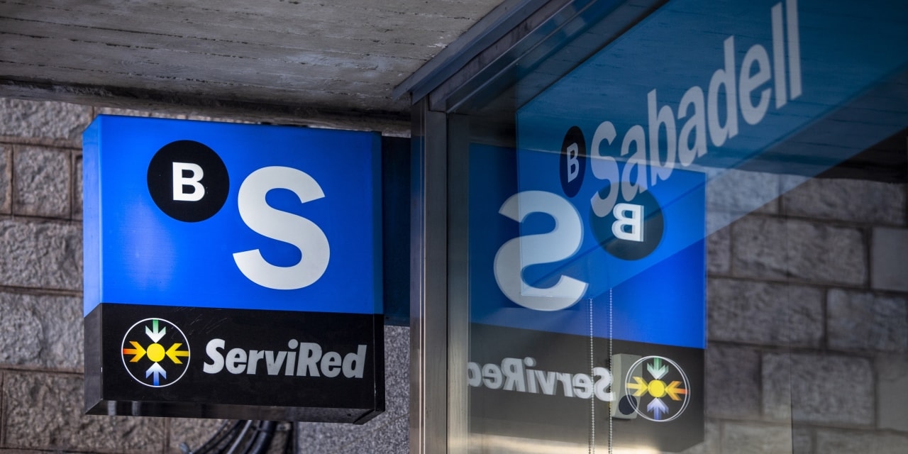 Sabadell Seeks Shareholder Approval of Nearly $4 Billion Sale of U.K. Unit to Santander