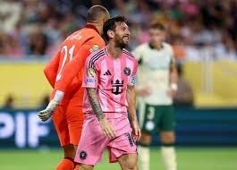 ميسي باريس سان جيرمان.. وجهاً لوجه