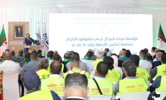 ميناء الجزائر: إعادة تشغيل ثلاثة أرصفة لتعزيز قدرات معالجة الحاويات